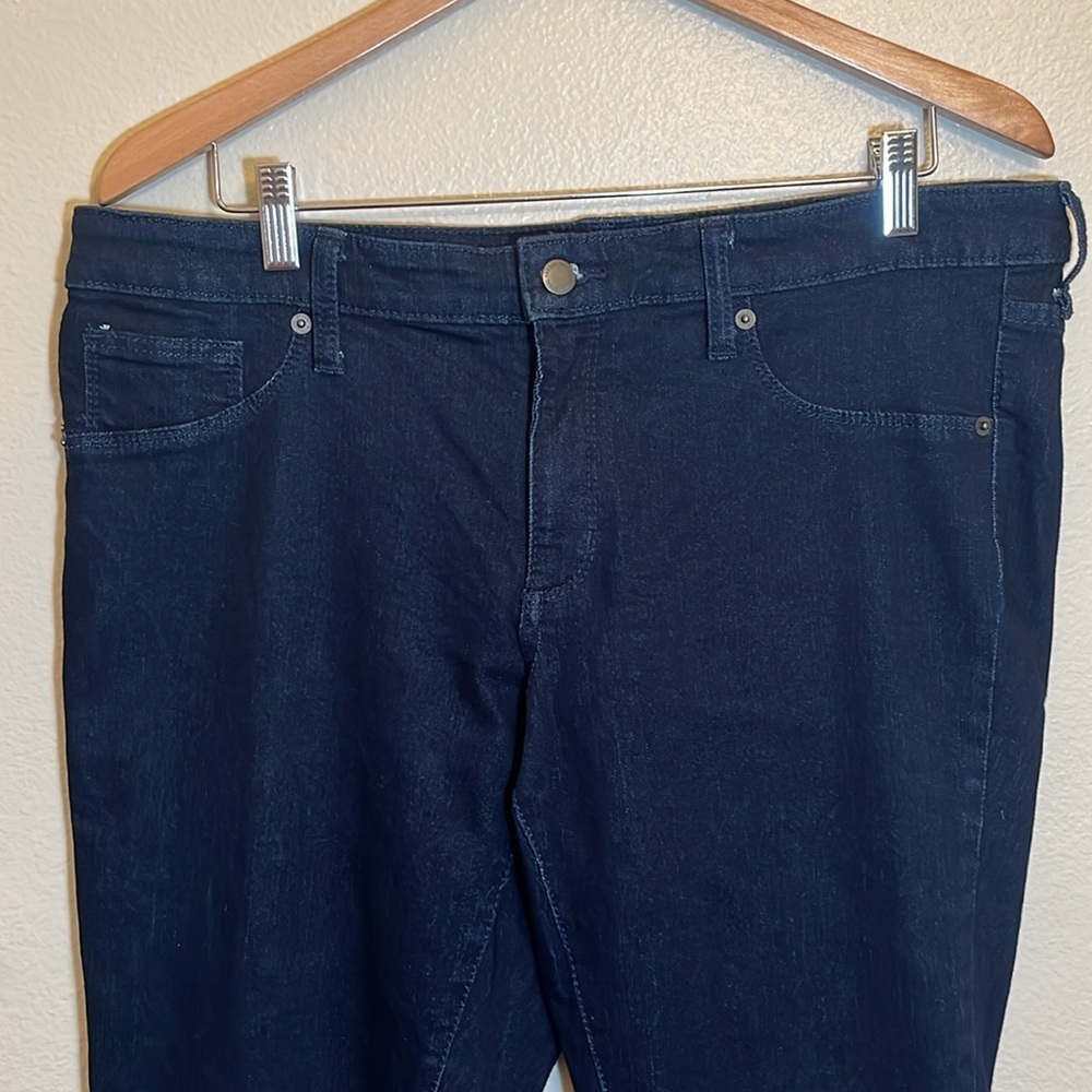 Universal Thread Dark Blue Plus Size Mid Rise Jegging - Picture 2 of 12